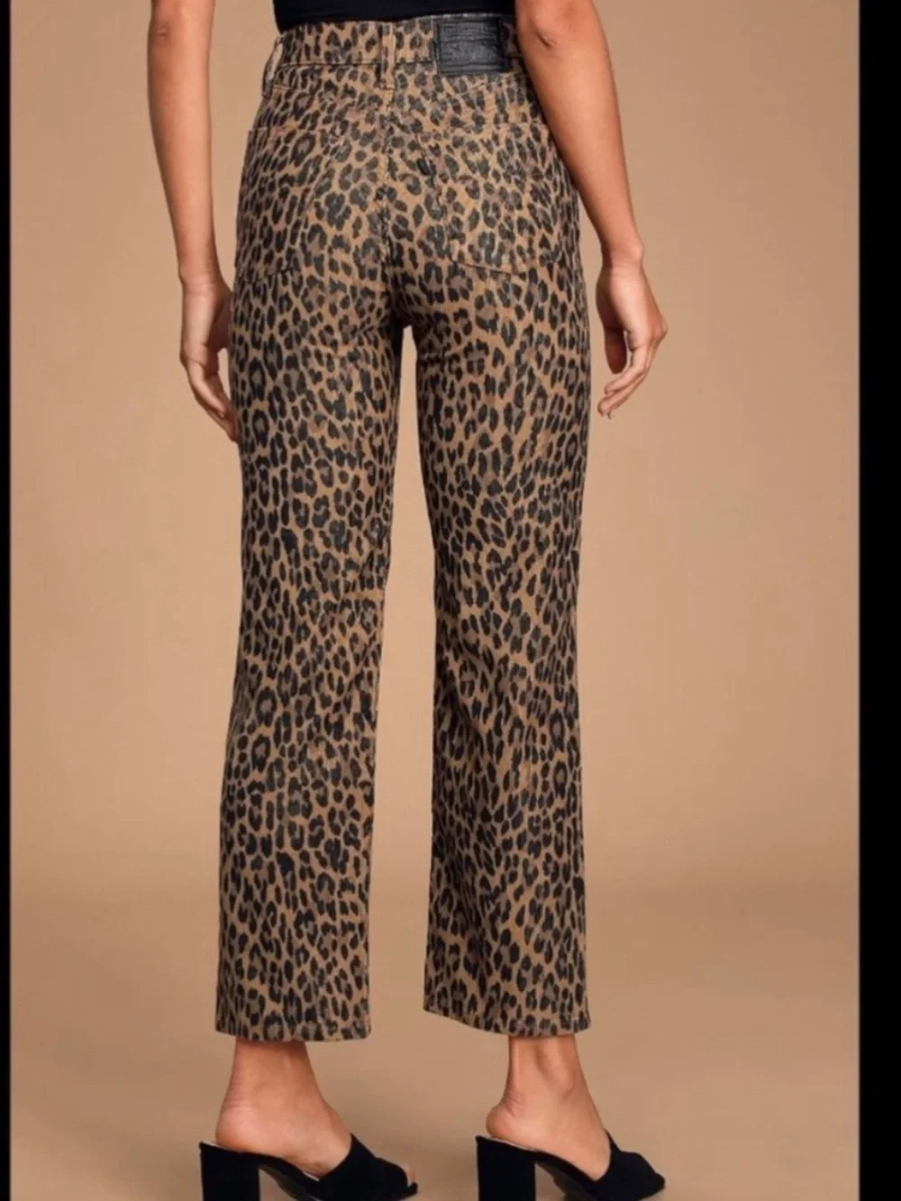 Levi’s ribcage jeans in cheetah print - Picture 2 of 6